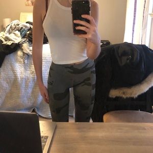 Aeropostale camo leggings